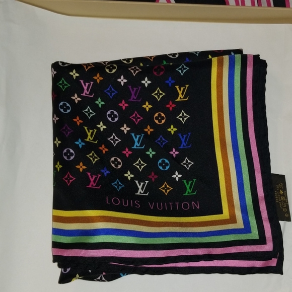 Louis Vuitton Multicolor square 70x70 Noir - Picture 1 of 7